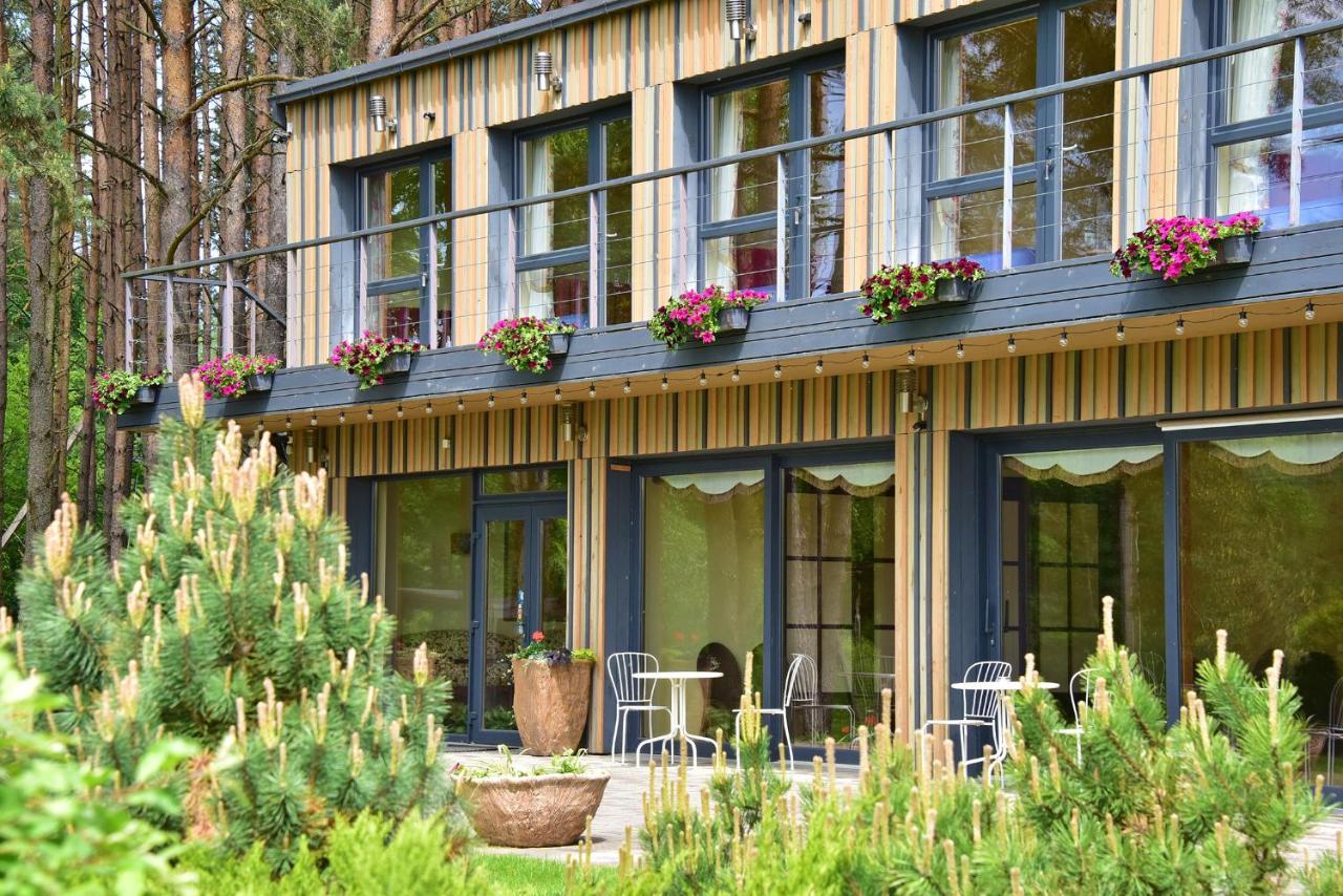 Pusu Takas Otel Andrioniskis Dış mekan fotoğraf